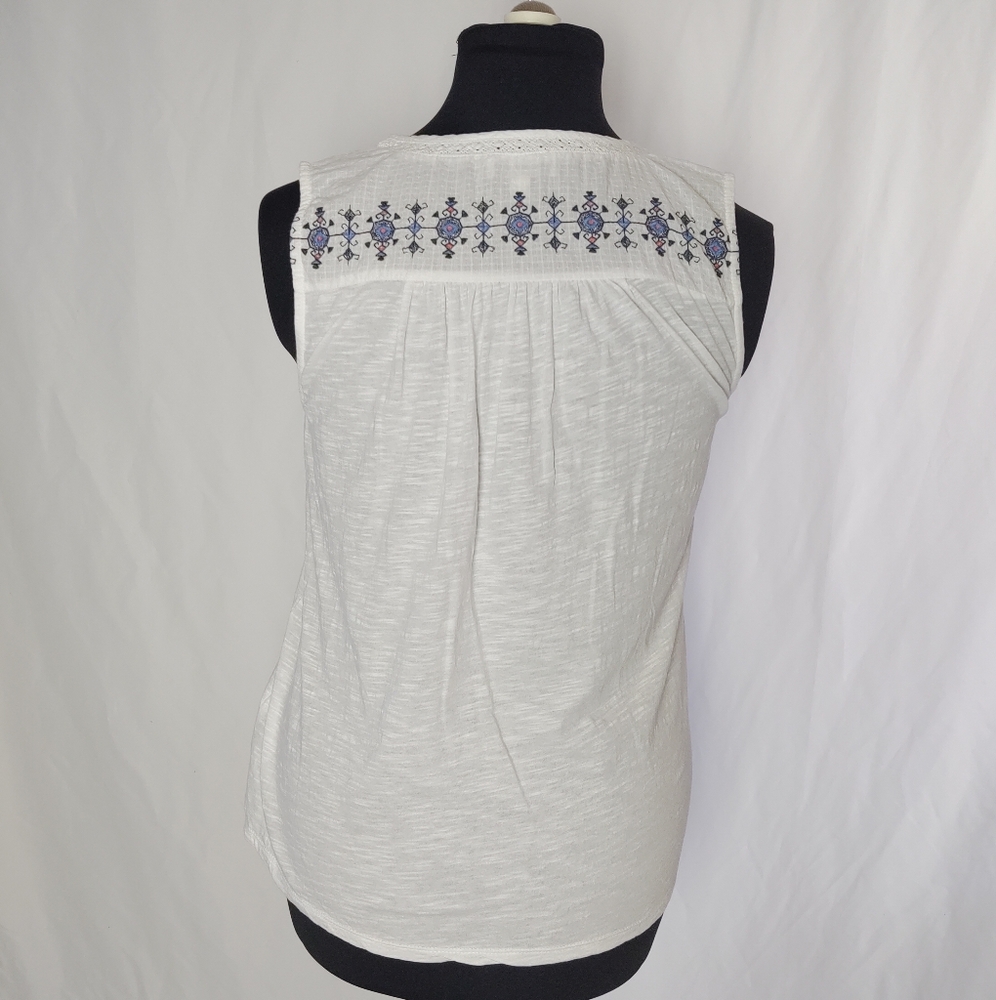 Lucky Brand White Top - Picture 3 of 4